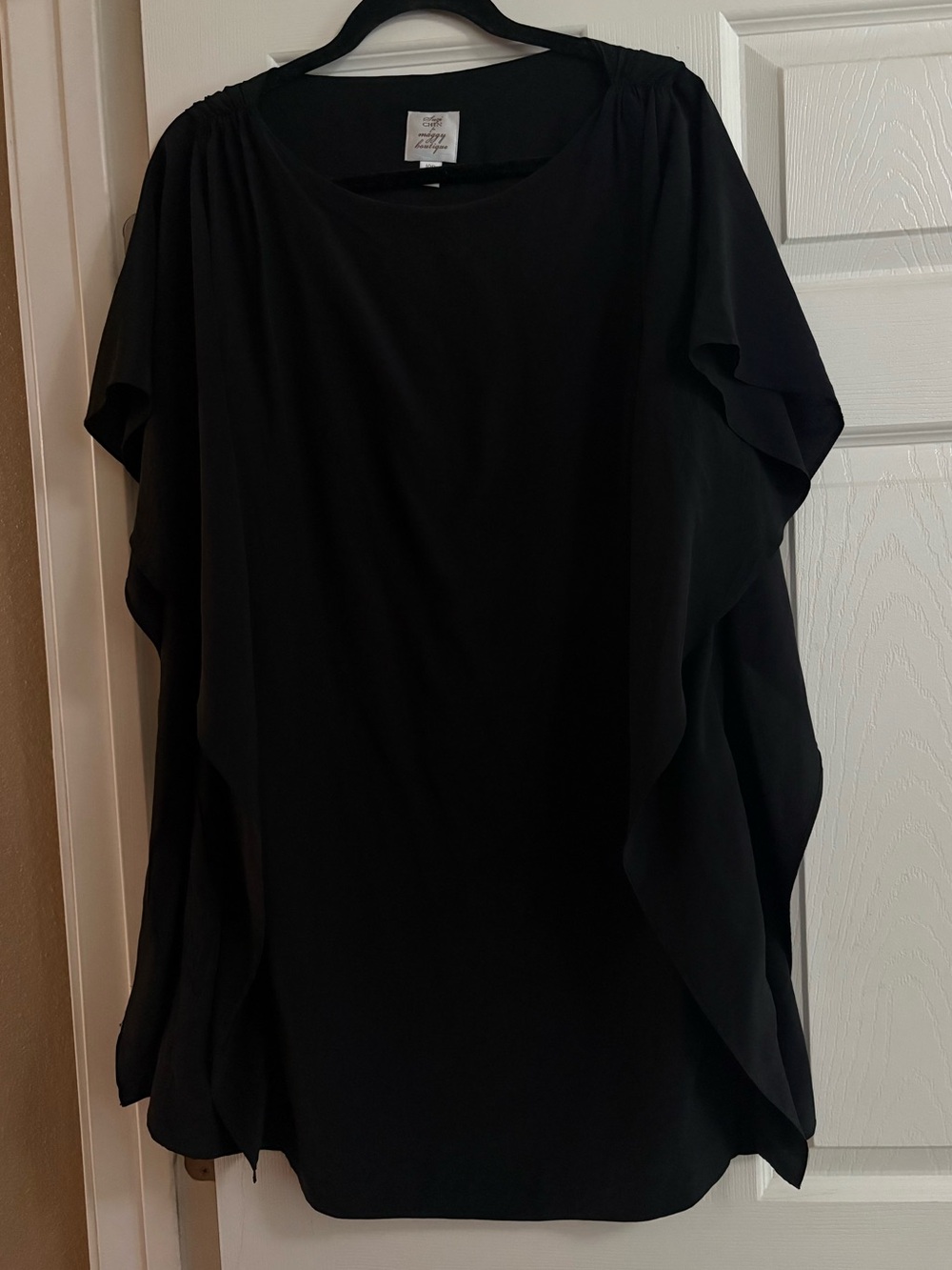 100% Silk Suzi Chin for Maggy Boutique blouse top flowy quiet luxury vintage 10P